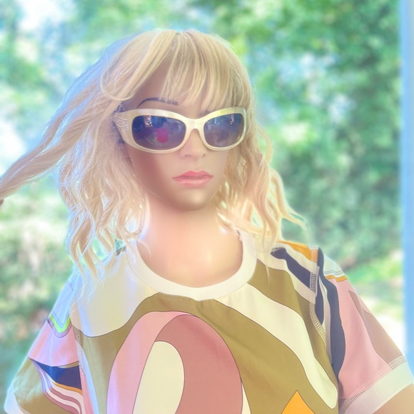 Fendi Cream Sunglasses Elegant Accessories